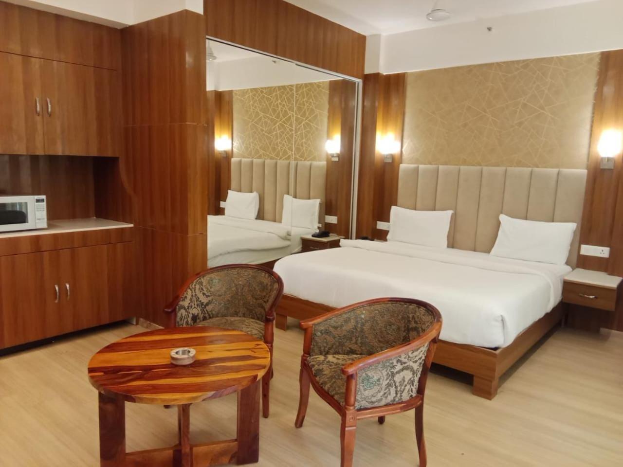 The Grace Residency - Gomtinagar, Lucknow Aparthotel Exterior photo